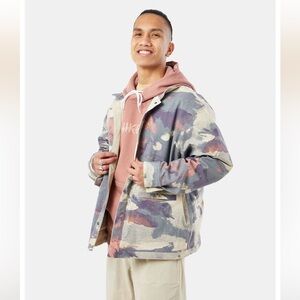 NWT Nike SB x Doyenne Reversible Jacket Mens XL Unisex Magnet Button Camo Beige